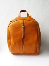 Load image into Gallery viewer, LISBON LEATHER BACKPACK
